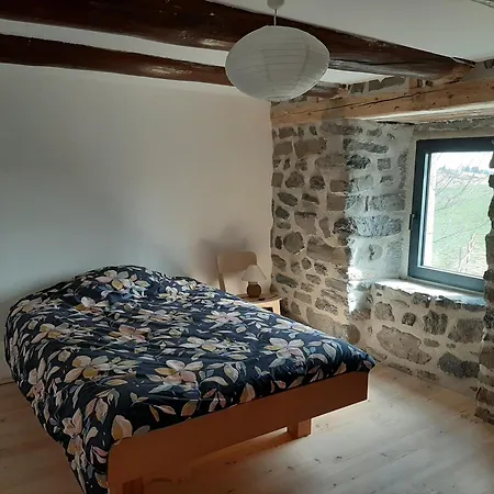 Holiday home Les Sources Chuchotantes *
