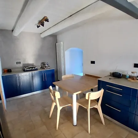 Les Sources Chuchotantes Holiday home Champclause